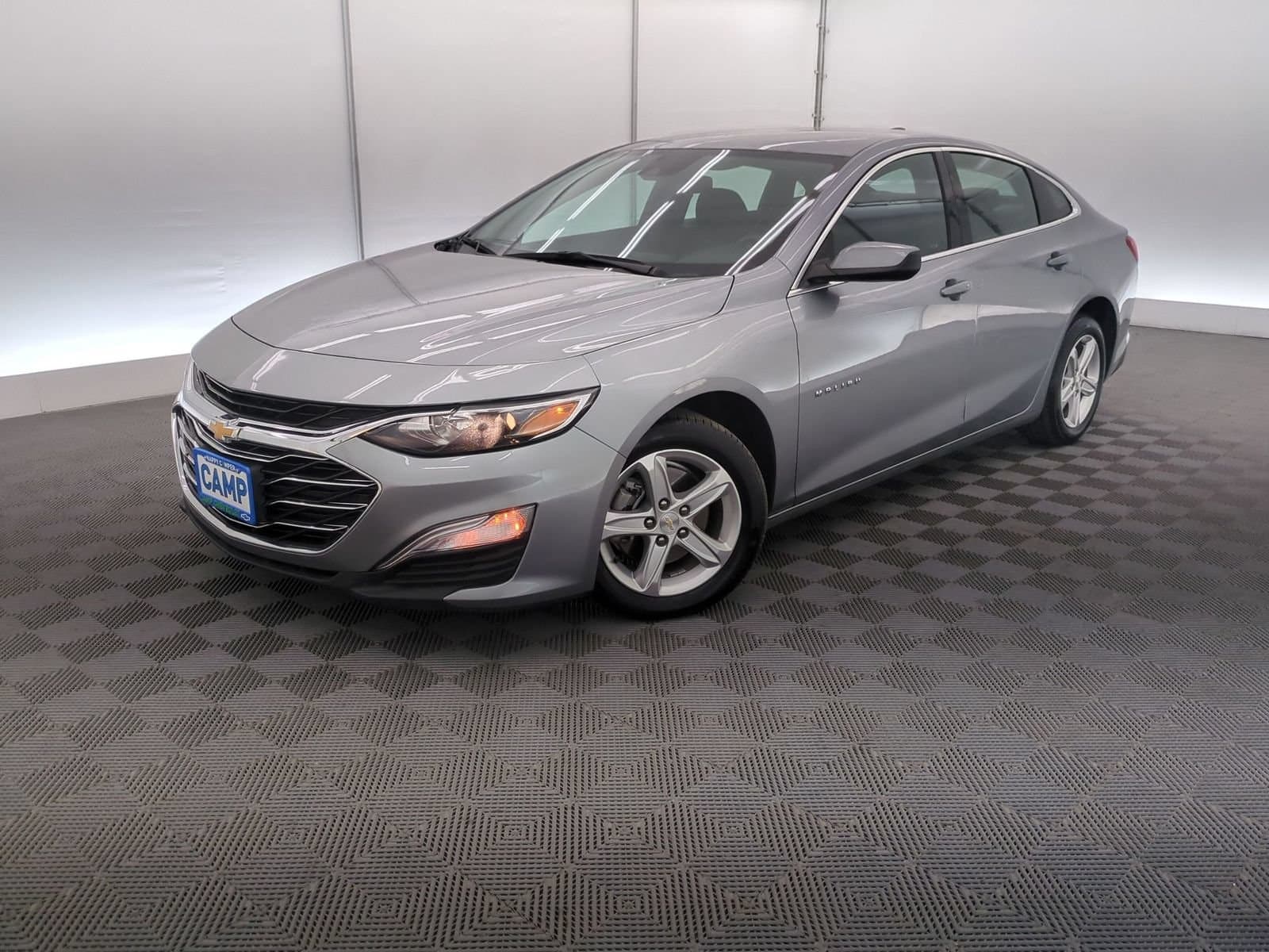 2024 Chevrolet Malibu LS — photo 1 of 34