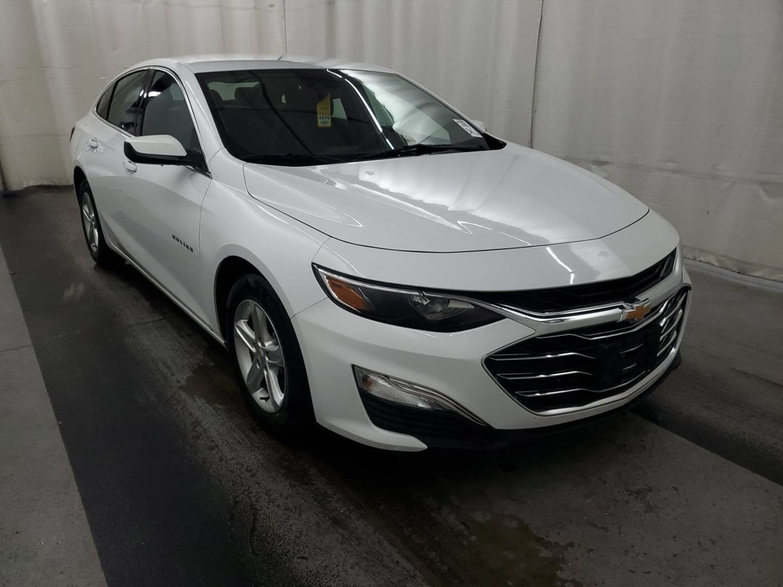 2024 Chevrolet Malibu LS — photo 1 of 8