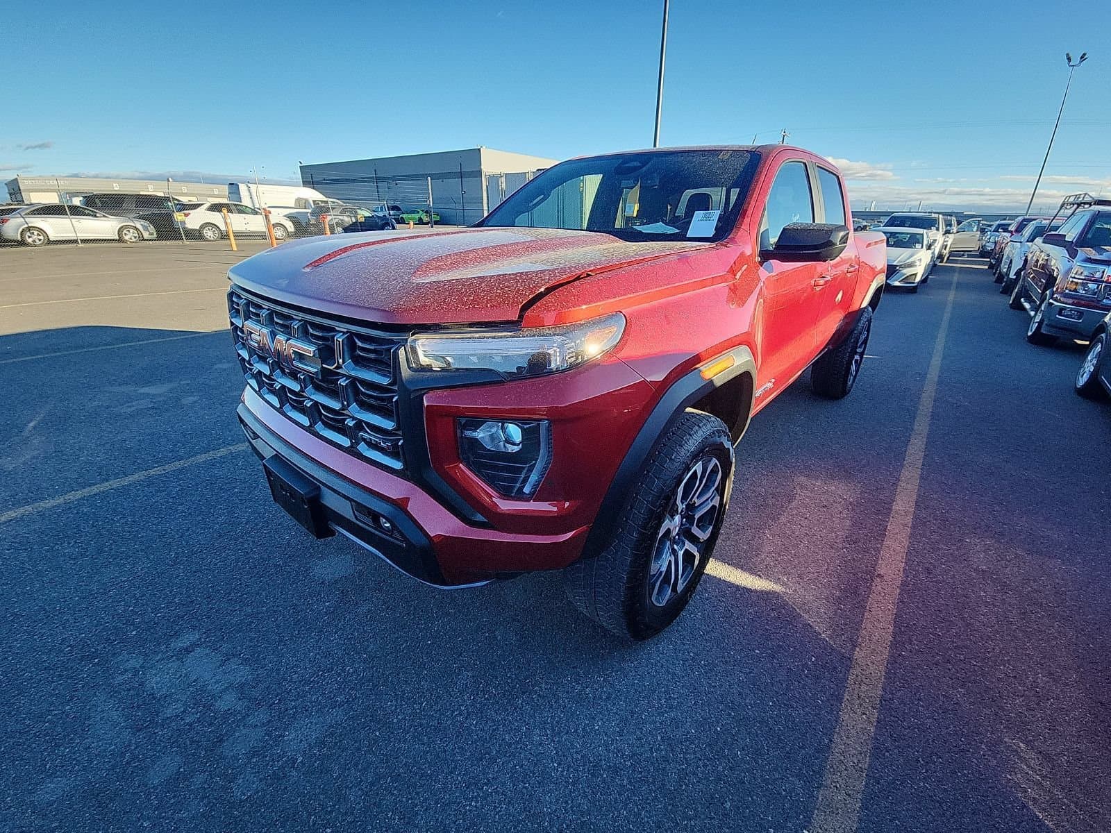 2024 GMC Canyon Base — photo 1 of 8