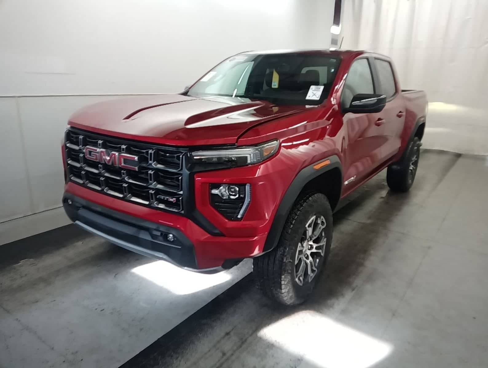2024 GMC Canyon 4WD AT4 — photo 1 of 9