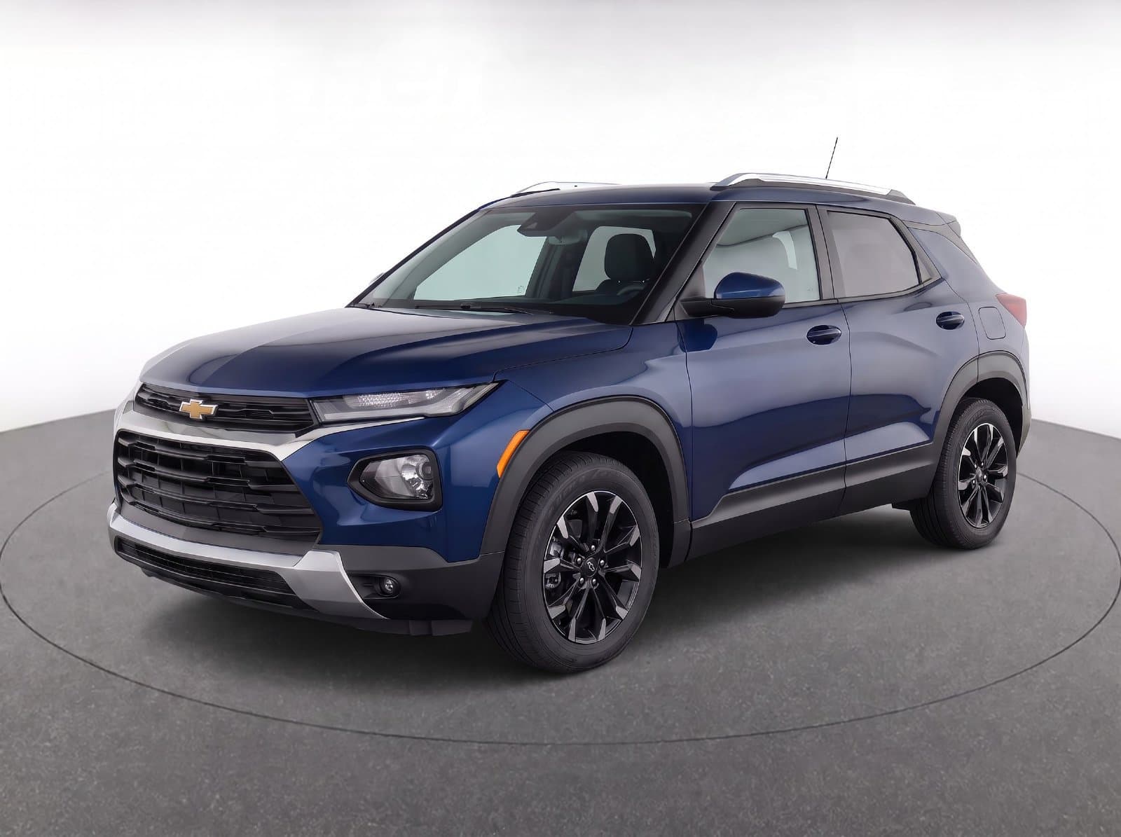 2023 Chevrolet Trailblazer LT — photo 1 of 8