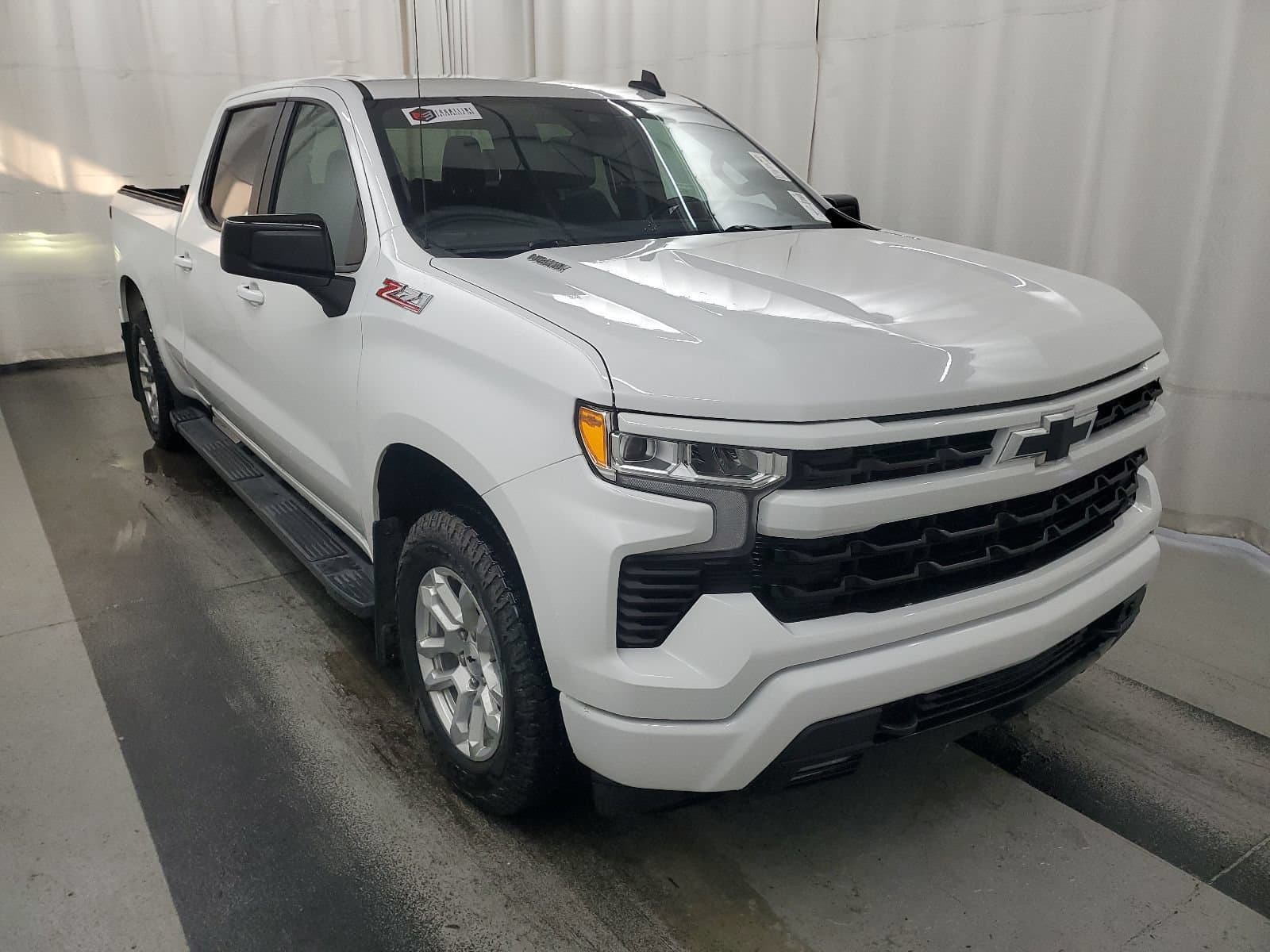 2023 Chevrolet Silverado 1500 RST — photo 1 of 8