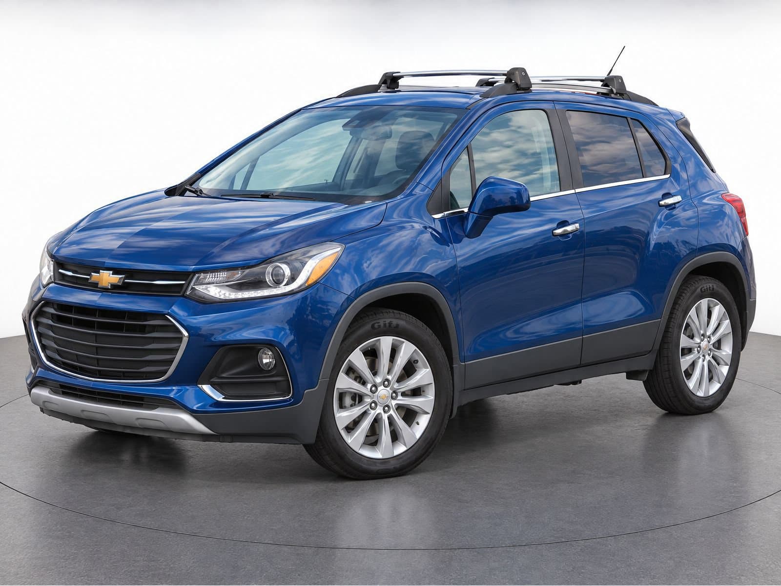 2019 Chevrolet Trax Premier — photo 1 of 8