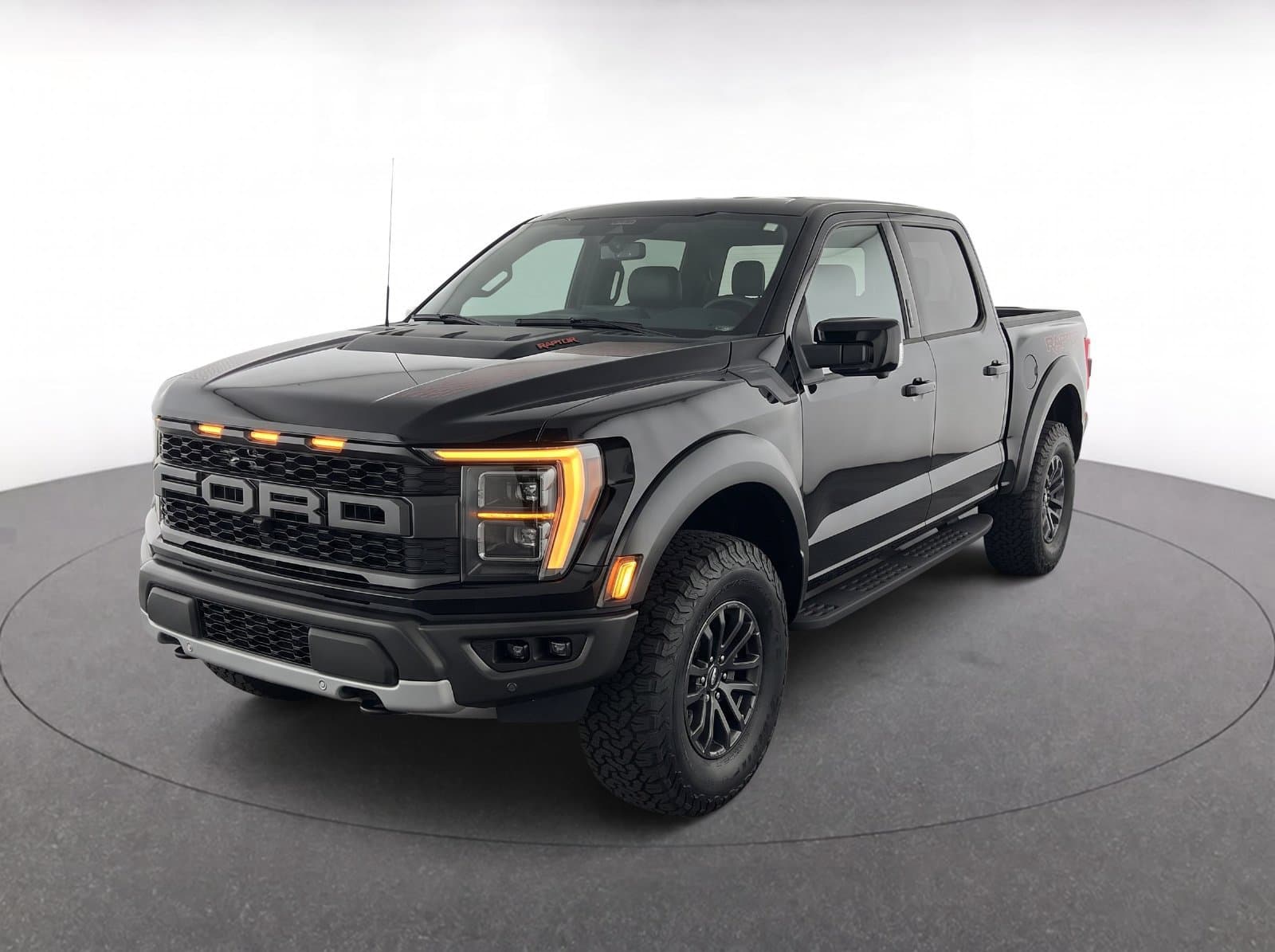 2025 Ford F-150 Raptor — photo 1 of 8