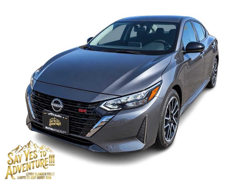 2025 Nissan Sentra SR — photo 1 of 16