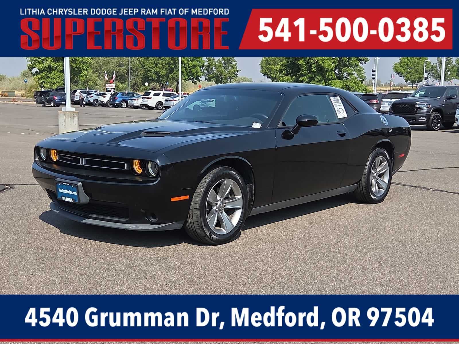 2015 Dodge Challenger SXT — photo 1 of 29