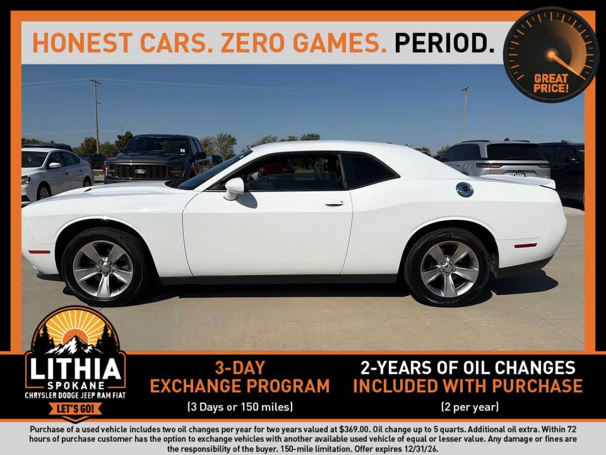 2019 Dodge Challenger SXT — photo 1 of 8