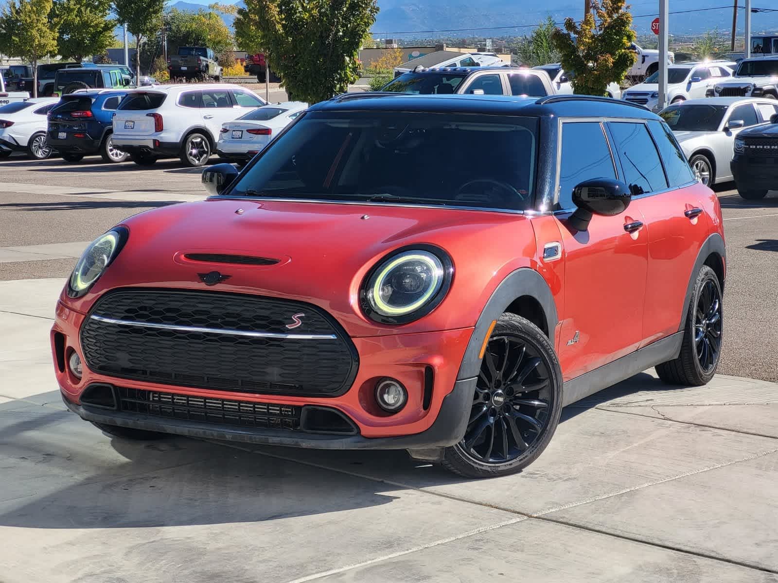 2022 Mini Clubman Cooper S — photo 1 of 30