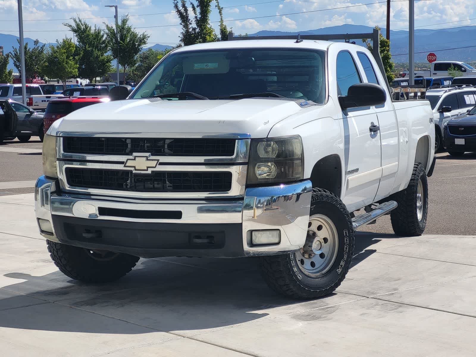 2007 Chevrolet Silverado 2500HD Base — photo 1 of 31