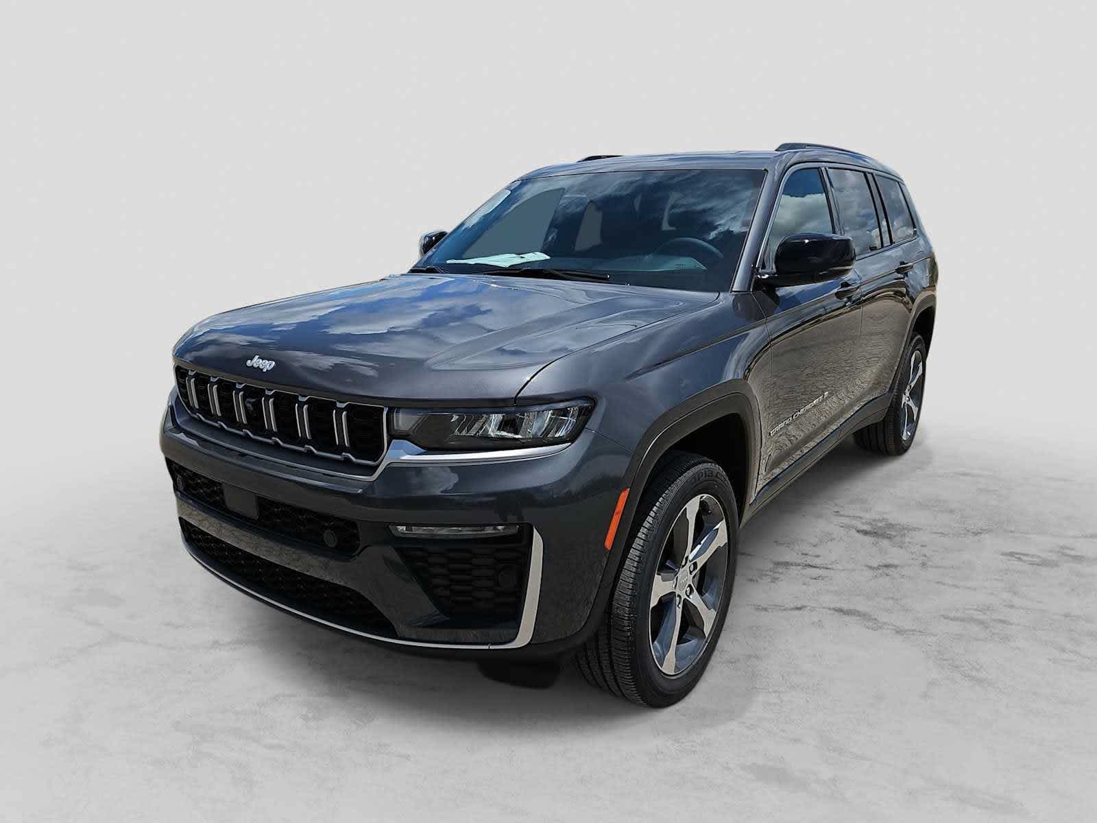 2026 Jeep Grand Cherokee L Limited — photo 1 of 34