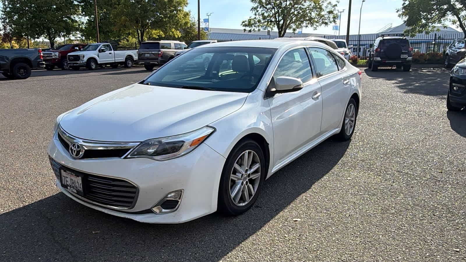 2014 Toyota Avalon XLE — photo 1 of 12