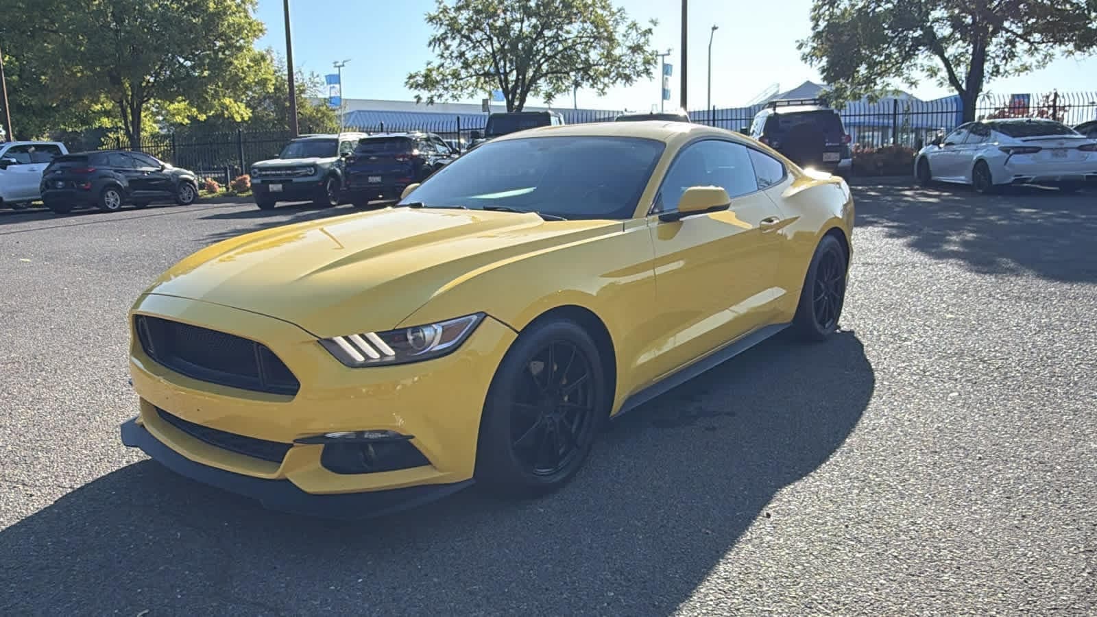 2016 Ford Mustang EcoBoost — photo 1 of 11