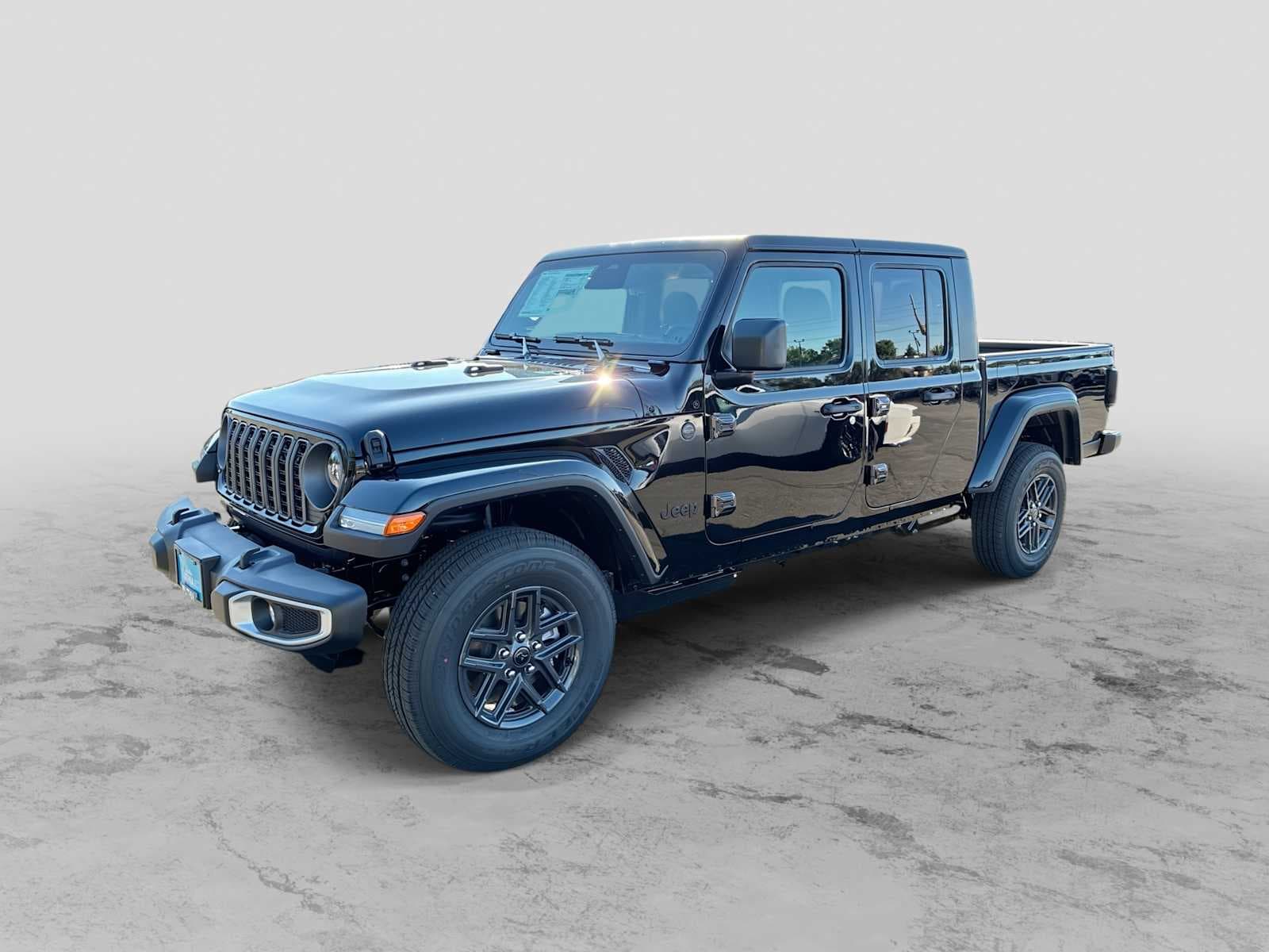 2026 Jeep Gladiator Sport S — photo 1 of 37