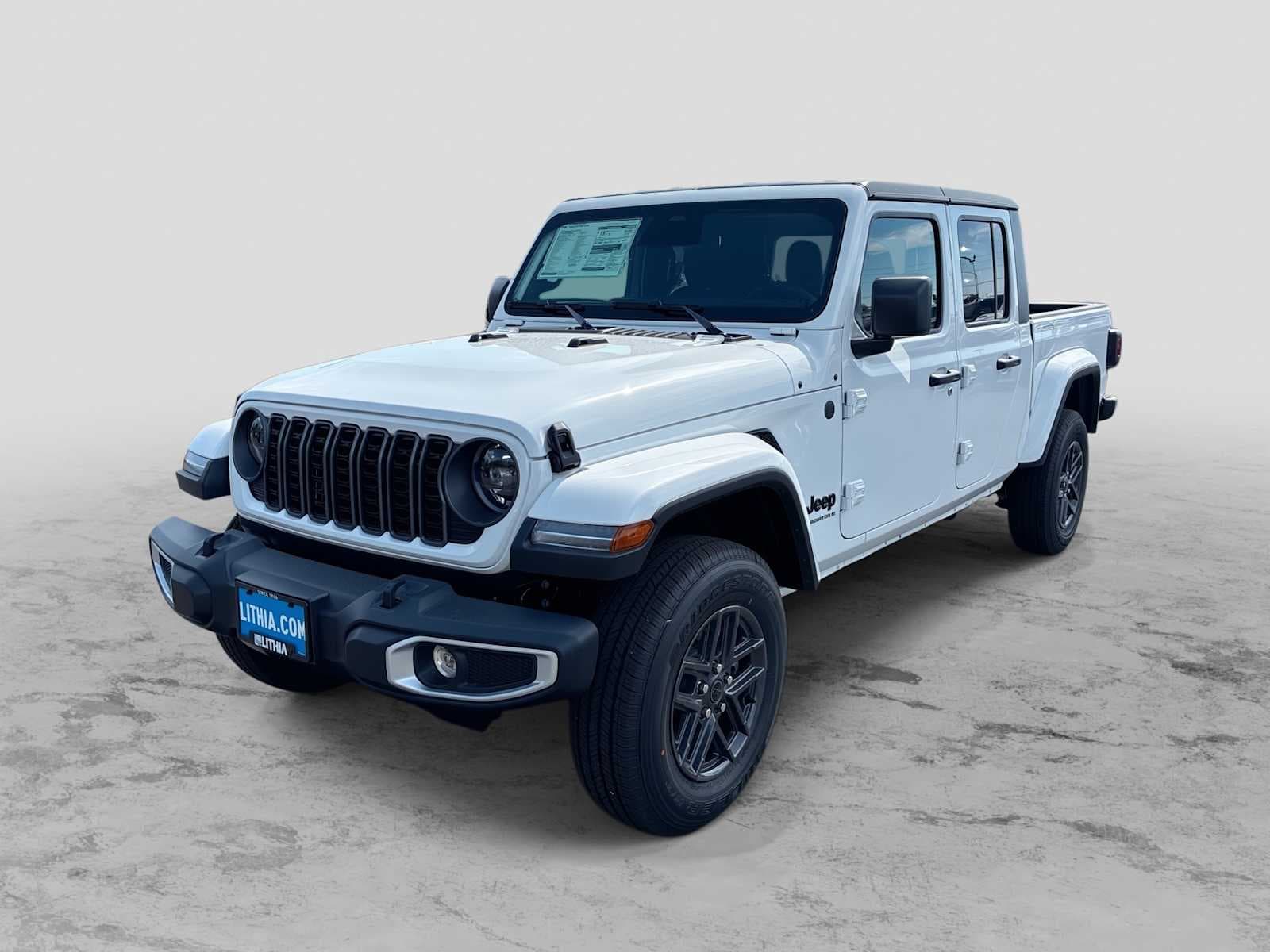 2026 Jeep Gladiator Sport S — photo 1 of 37