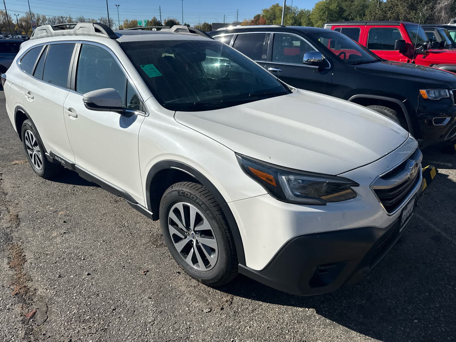 2020 Subaru Outback Premium — photo 1 of 6