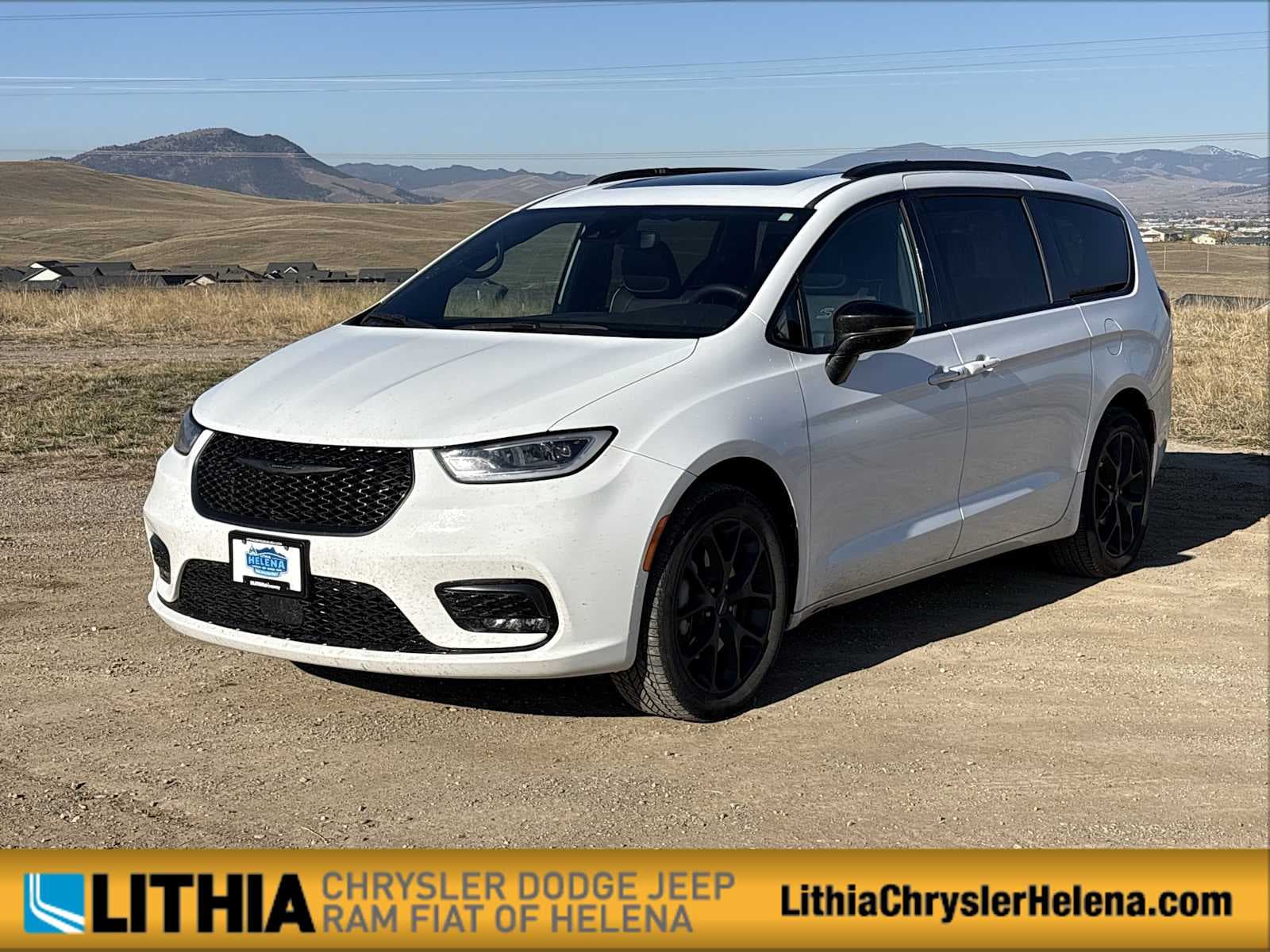 2025 Chrysler Pacifica Limited — photo 1 of 22