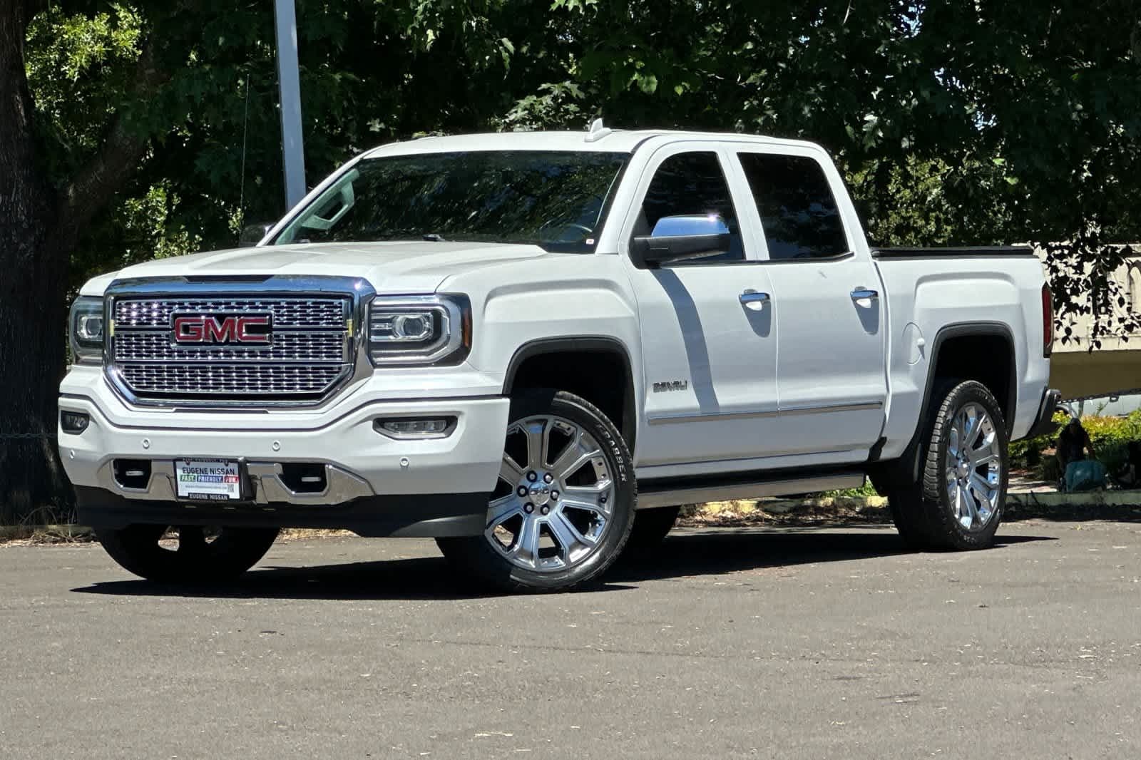2017 GMC Sierra 1500 Denali — photo 1 of 28