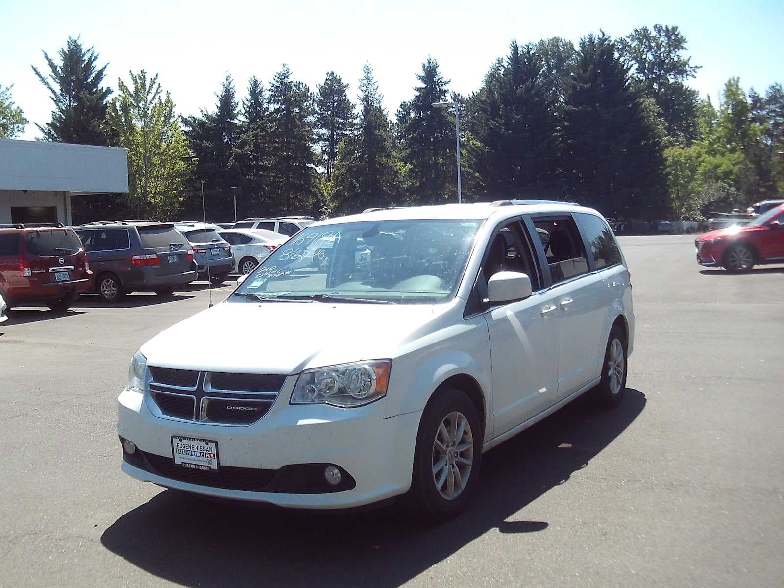 2019 Dodge Grand Caravan SXT — photo 1 of 9