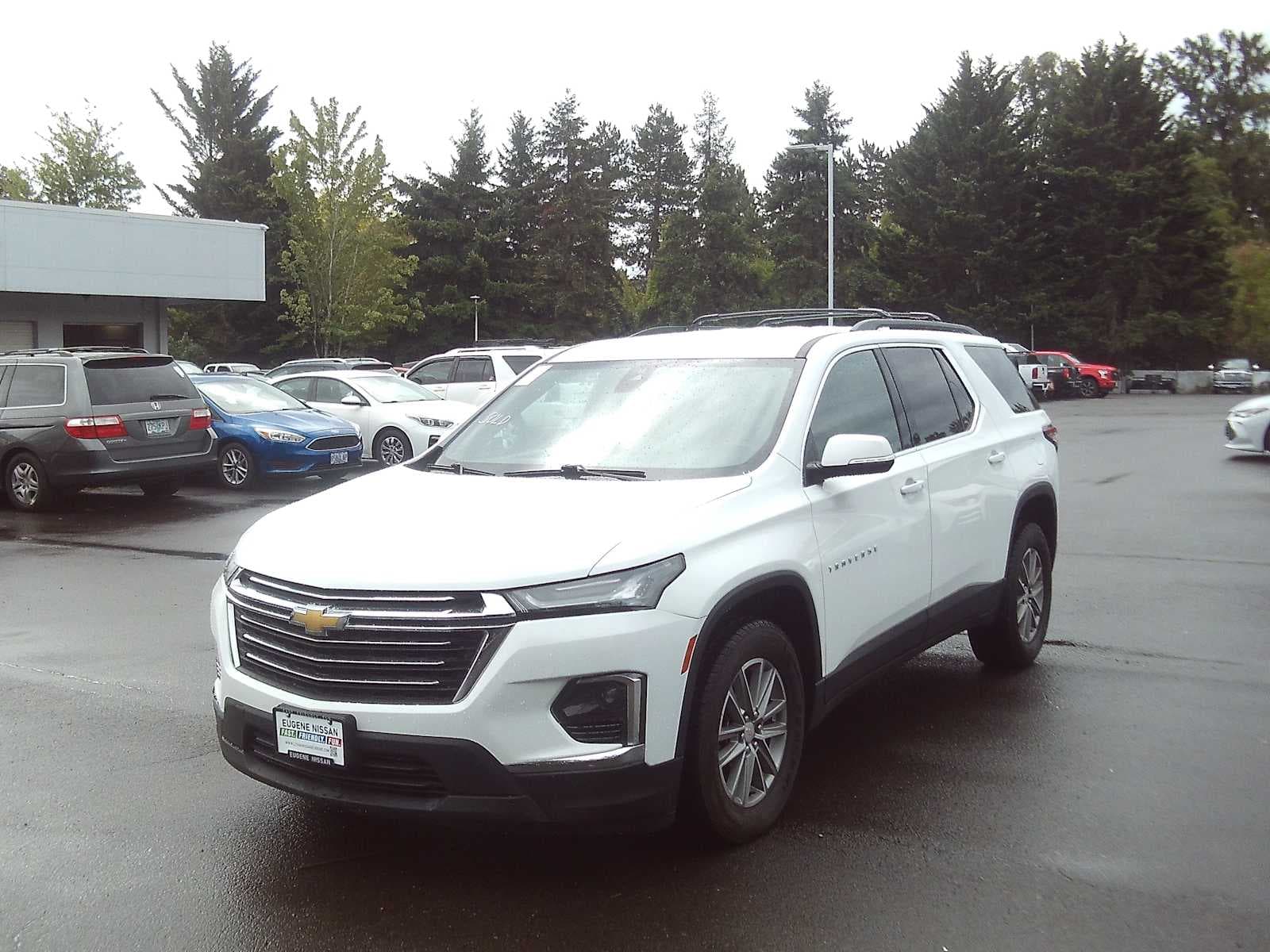 2023 Chevrolet Traverse LT Cloth — photo 1 of 8