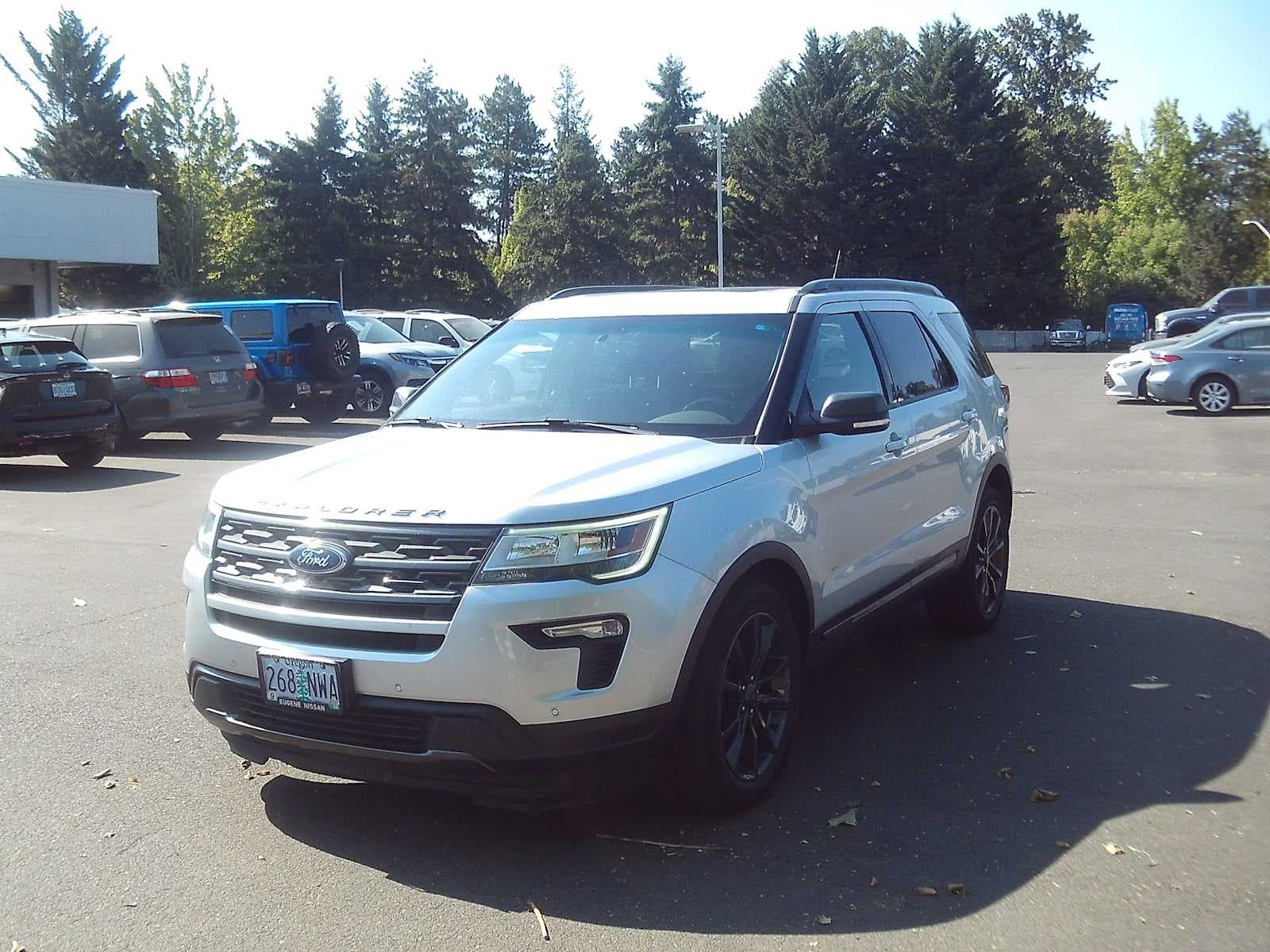 2019 Ford Explorer XLT — photo 1 of 9