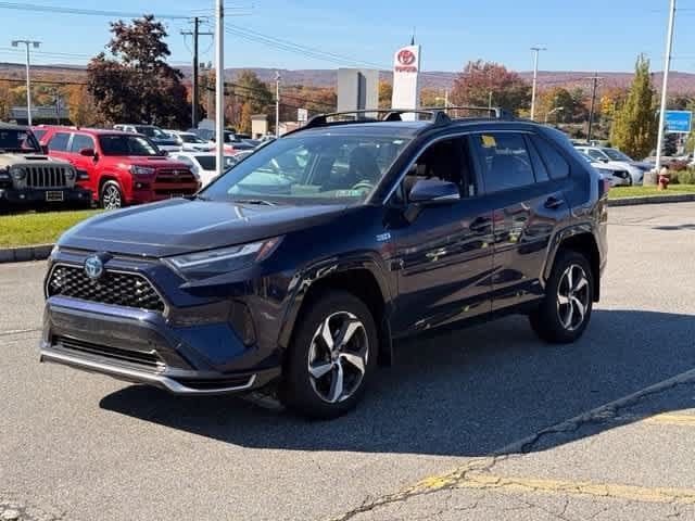2024 Toyota RAV4 Prime SE — photo 1 of 8