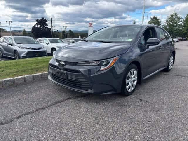 2023 Toyota Corolla LE — photo 1 of 9