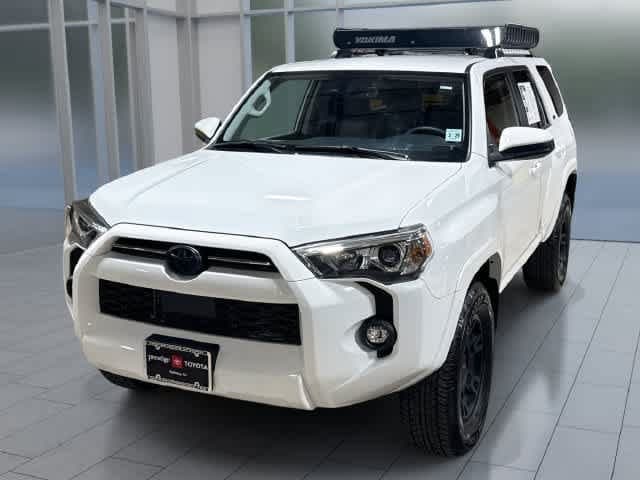 2024 Toyota 4Runner SR5 — photo 1 of 33