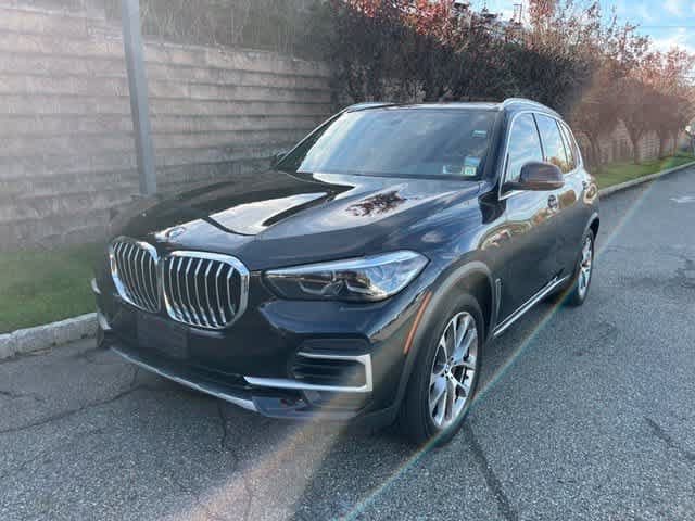 2022 BMW X5 xDrive40i — photo 1 of 9