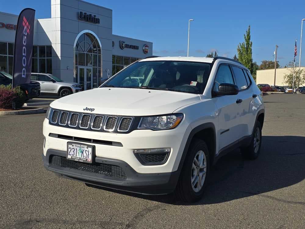 2018 Jeep Compass Sport — photo 1 of 21
