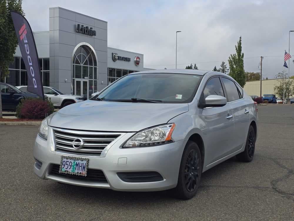 2015 Nissan Sentra SV — photo 1 of 21
