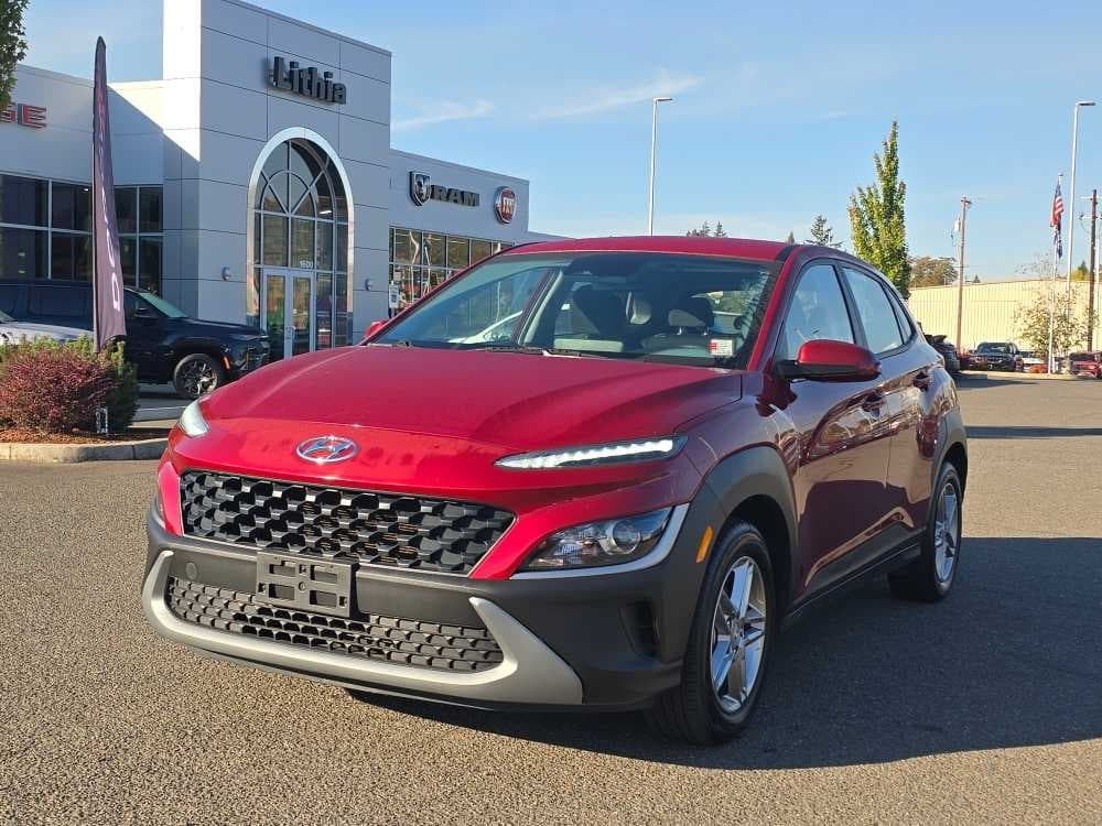 2023 Hyundai Kona SE — photo 1 of 21