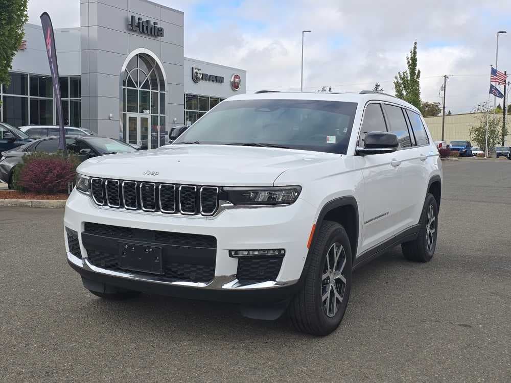 2024 Jeep Grand Cherokee L Limited — photo 1 of 21