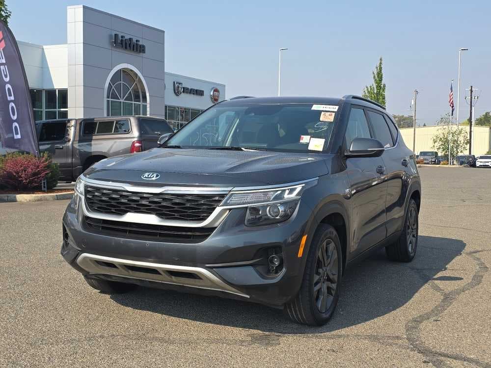 2021 Kia Seltos S — photo 1 of 21