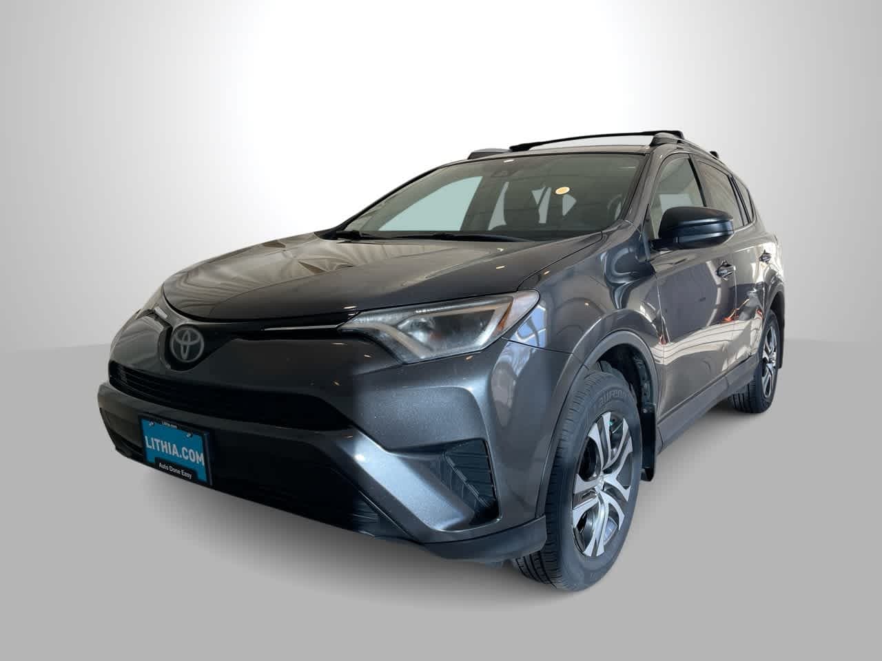 2017 Toyota RAV4 LE — photo 1 of 26