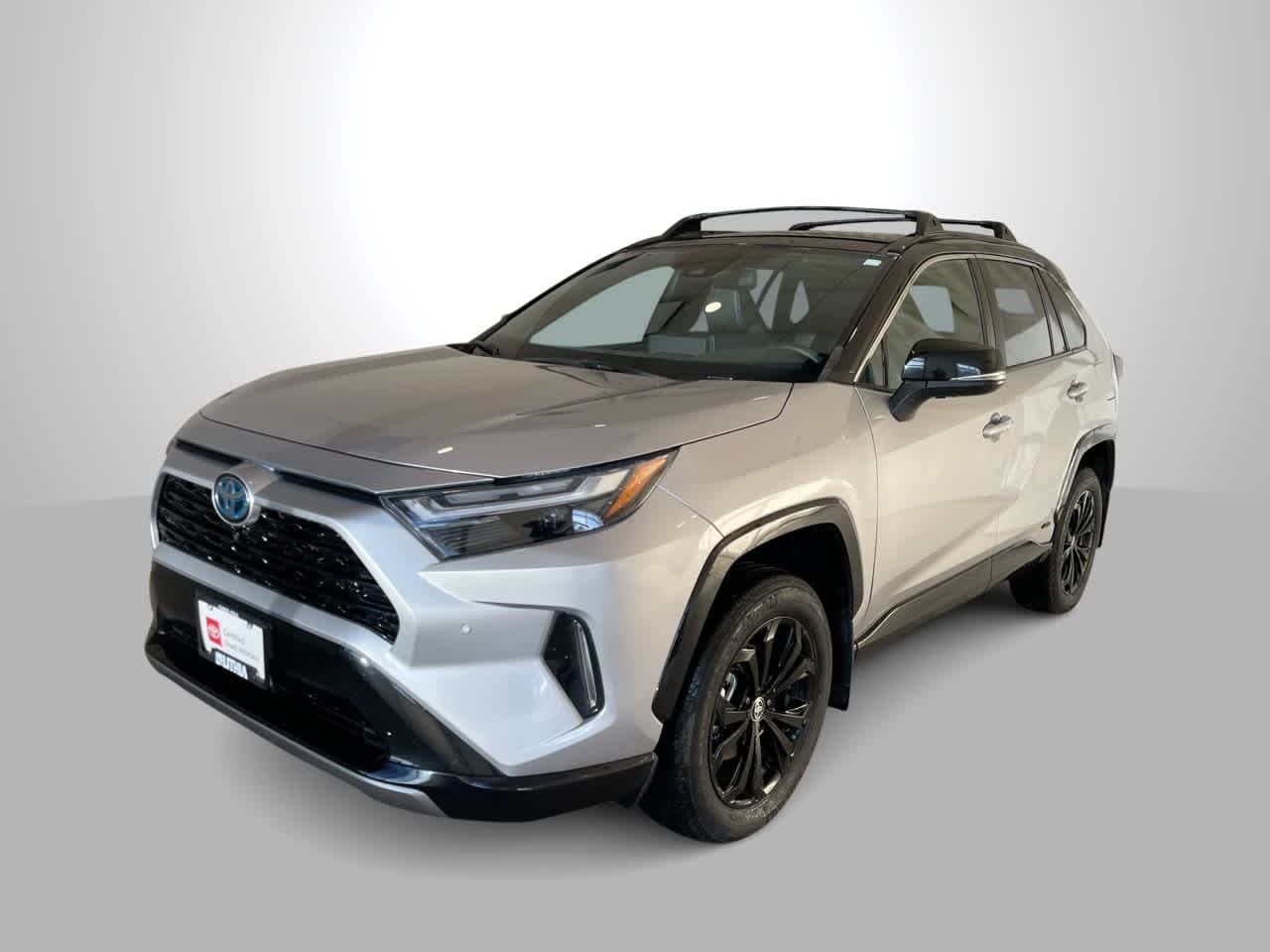 2022 Toyota RAV4 Hybrid XSE — photo 1 of 28