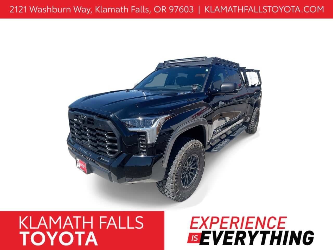 Foto de 2024 Toyota Tundra i-FORCE MAX 1794 Edition