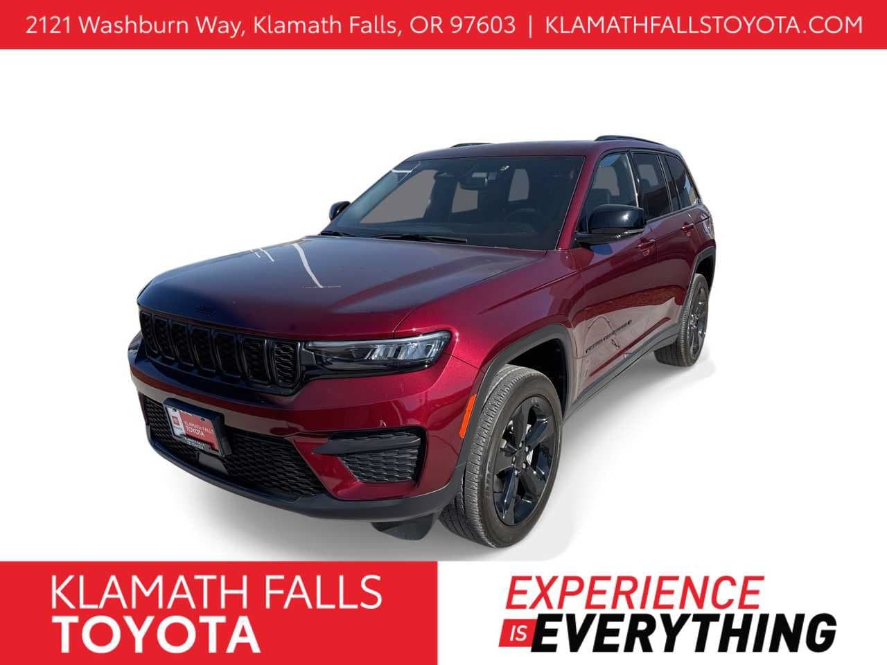 2024 Jeep Grand Cherokee Laredo — photo 1 of 22