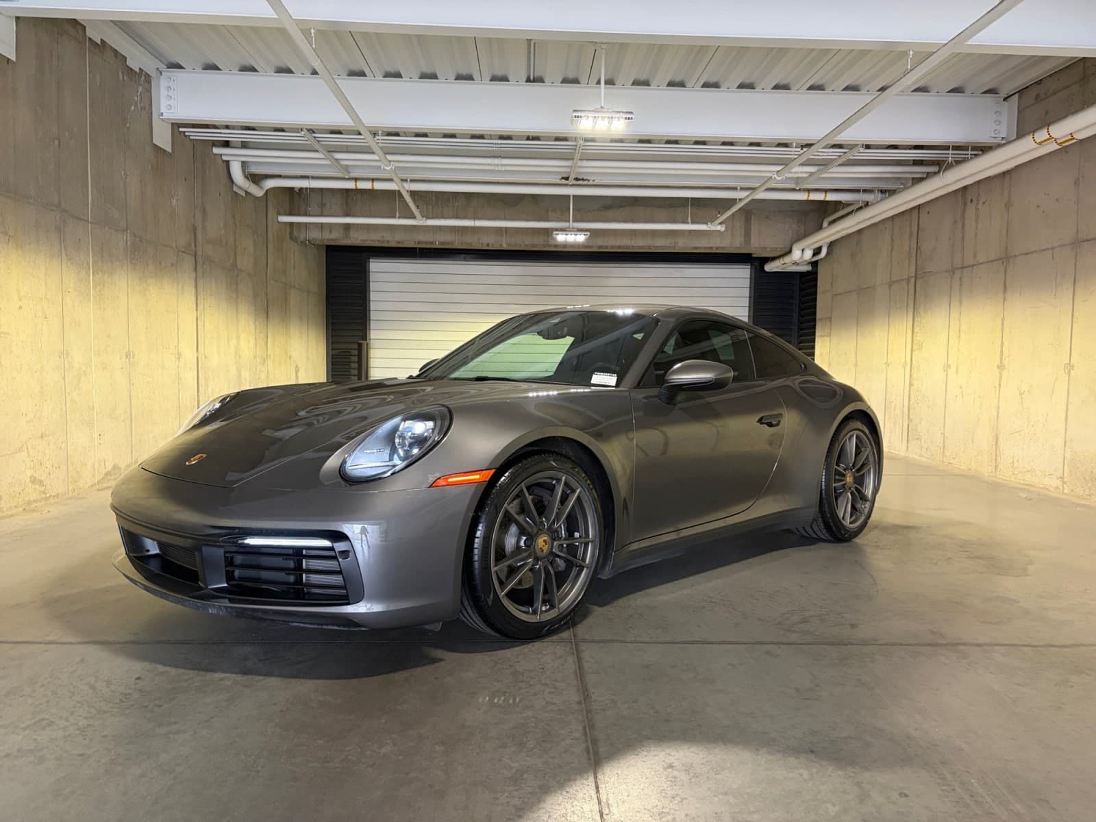 2021 Porsche 911 Carrera — photo 1 of 47