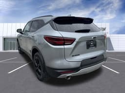 Extra Photo
