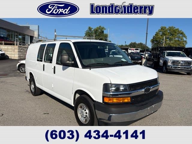 2022 Chevrolet Express Cargo Van Base — photo 1 of 29