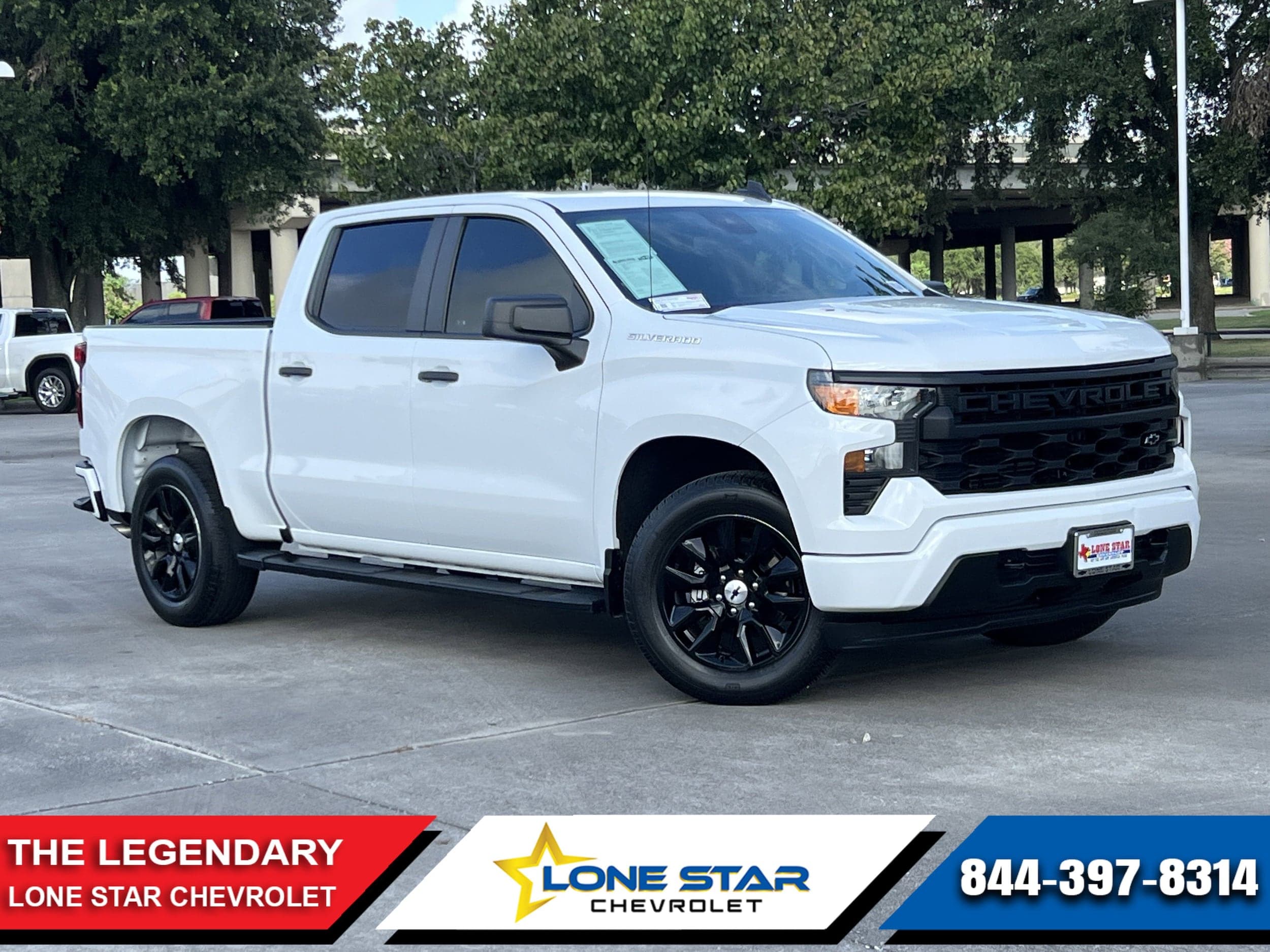 Foto de 2022 Chevrolet Silverado 1500 Custom