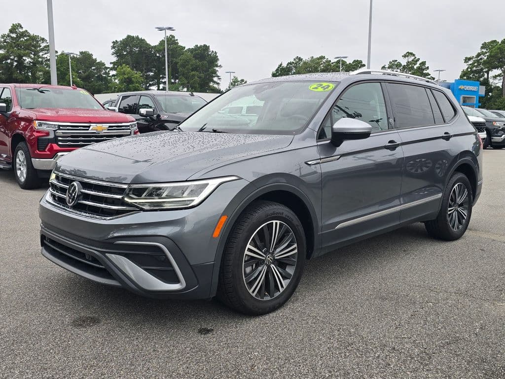 2024 Volkswagen Tiguan Wolfsburg Edition — photo 1 of 31