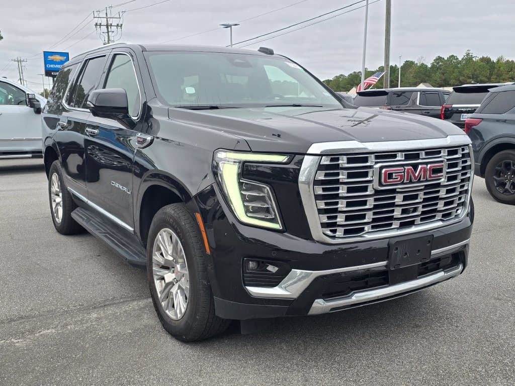 2025 GMC Yukon Denali — photo 1 of 26