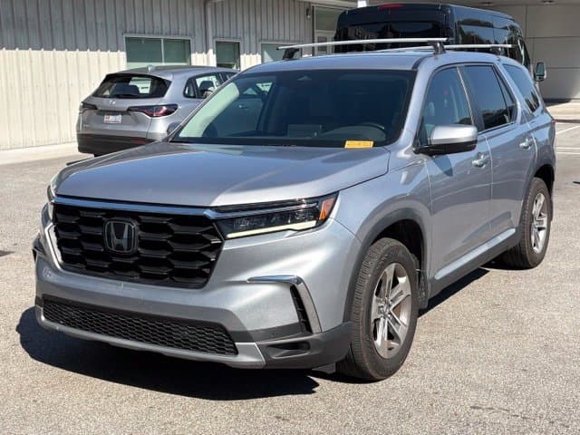 2011 Honda Pilot EX-L — photo 1 of 13