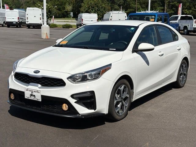 2021 Kia Forte LXS — photo 1 of 15