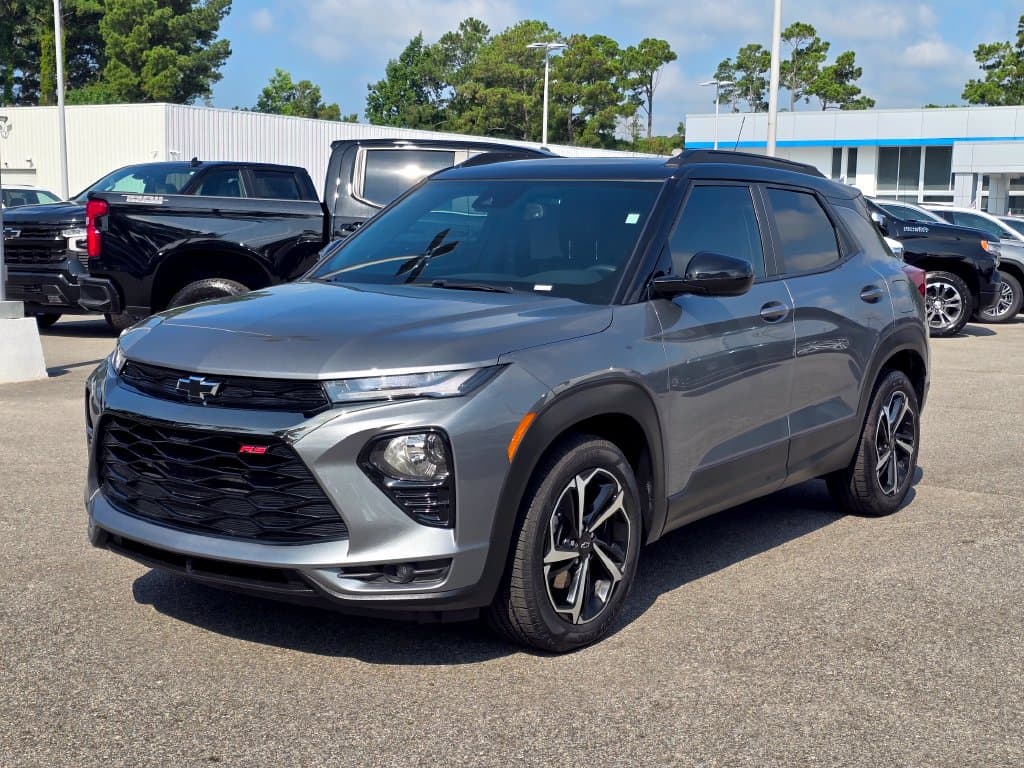 2021 Chevrolet Trailblazer RS — photo 1 of 31