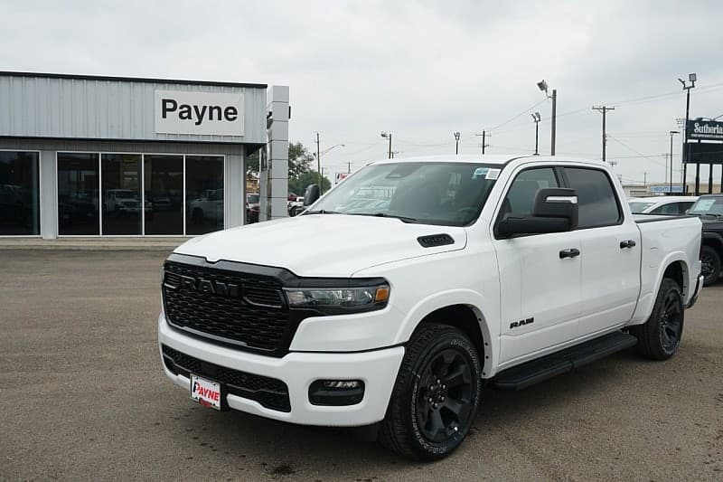 2026 RAM 1500 LONE STAR CREW CAB 4X2 5'7 BOX — photo 1 of 41