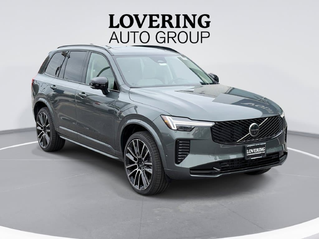 2027 Volvo XC90 Base — photo 1 of 22