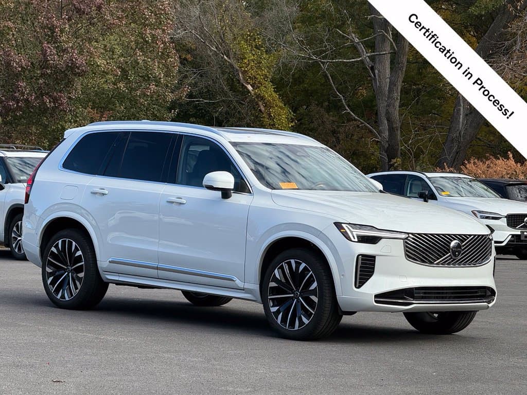 2026 Volvo XC90 Base — photo 1 of 21