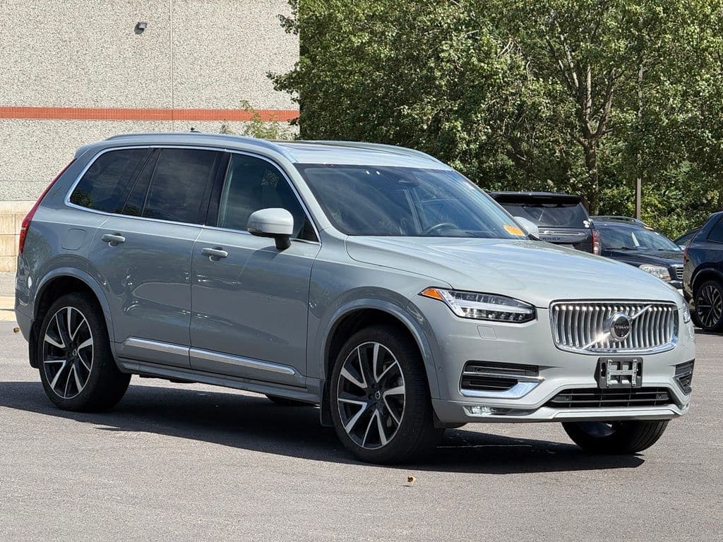 2024 Volvo XC90 Base — photo 1 of 14